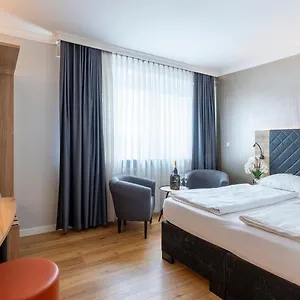 Hotell Plaza Rieker Hauptbahnhof, Stuttgart