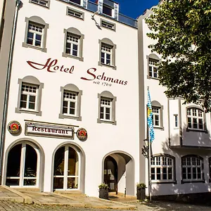 https://hotel-schmaus.com-bavaria.com