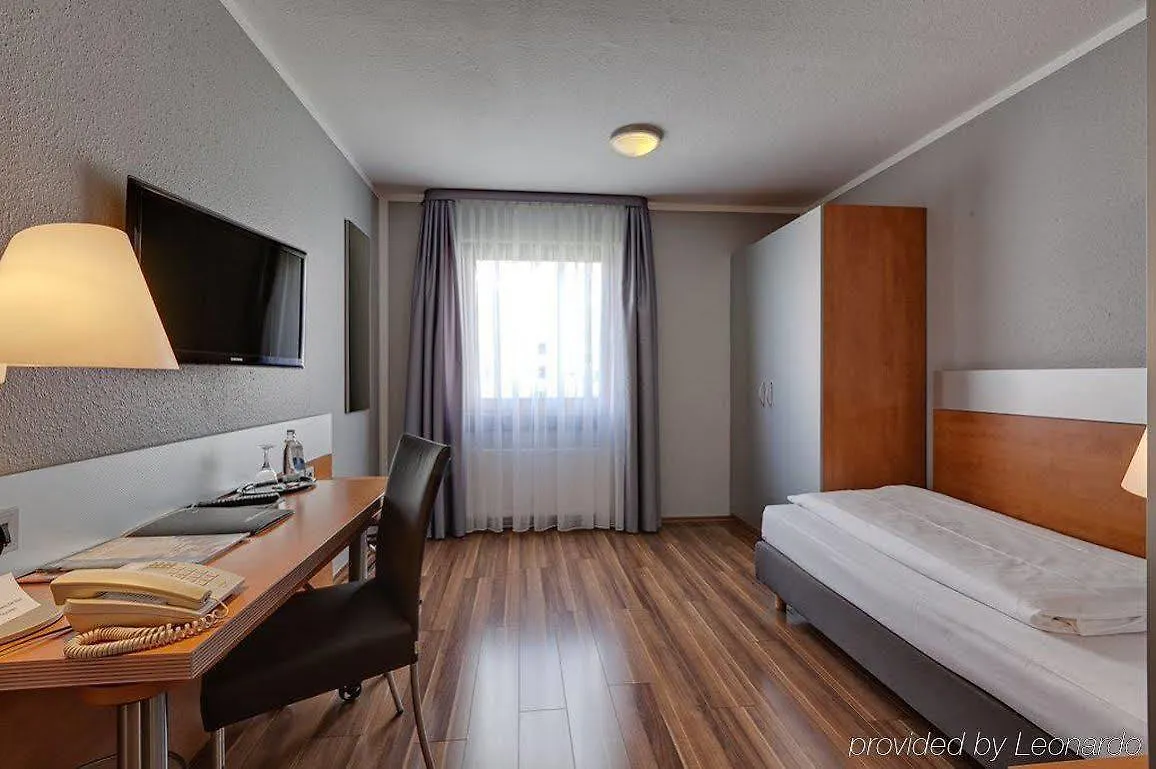 attimo Hotel Stuttgart***S 3*, Stuttgart